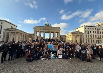 El Congreso Europeo de la Juventud Judía en Berlín atrae a 500 participantes al Brandenburger Tor