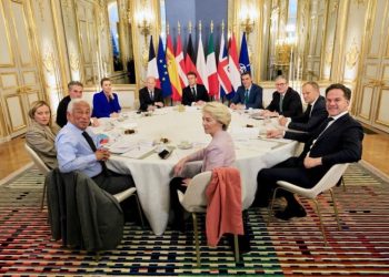 Líderes europeos se reúnen de urgencia en París y Munich para abordar la guerra de Rusia contra Ucrania y responder a Washington
