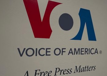 Trump firmó una orden que desmantela la transmisora de la libertad “Voice of America” (VOA)